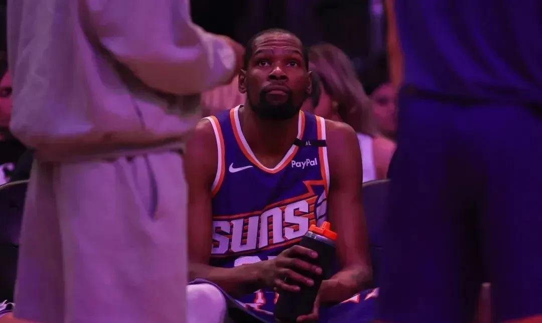 九游游戏中心网页版 杜兰特在尤文图斯比赛中赛况扑朔迷离，绝杀引发热议！