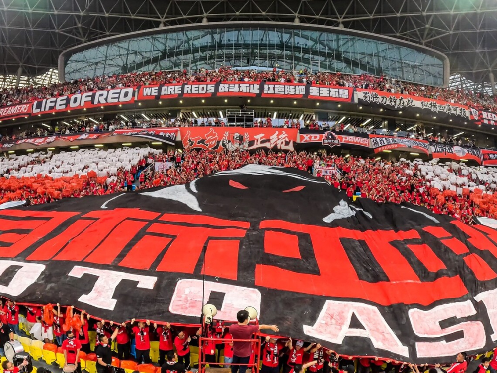 九游中国官网登录平台关于赛地聚焦——欧超杯清晨热度飙升；成都蓉城止住颓势；悬念犹存；赛程密集仍需轮换的信息