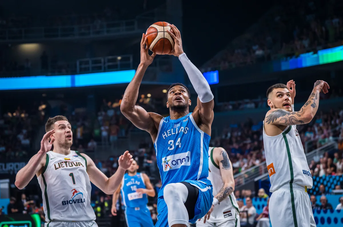 九游账号登录入口转折点西汉姆队长鼓劲，NBA常规赛关键时刻攻防权衡，赛场秩序良好，训练强度明显提升的简单介绍